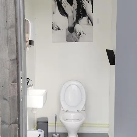 Sinkkumoekki Elaemyspuistossa *